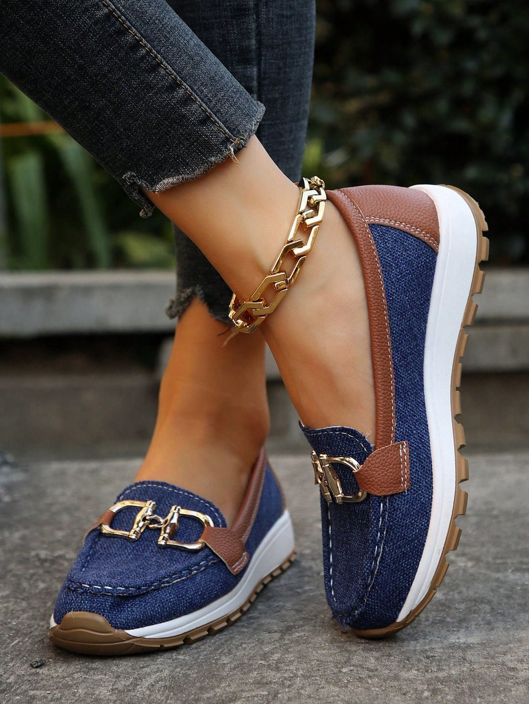 Blanca | Plateau-Loafer aus Wildleder mit Metallschnalle für Damen