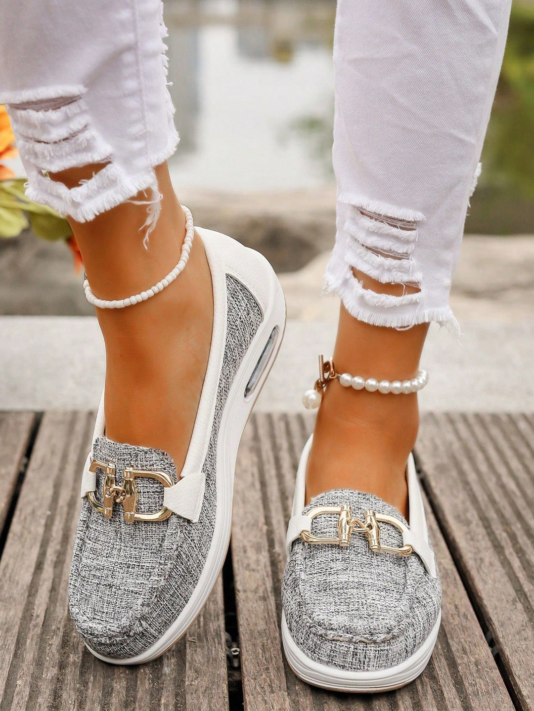 Blanca | Plateau-Loafer aus Wildleder mit Metallschnalle für Damen
