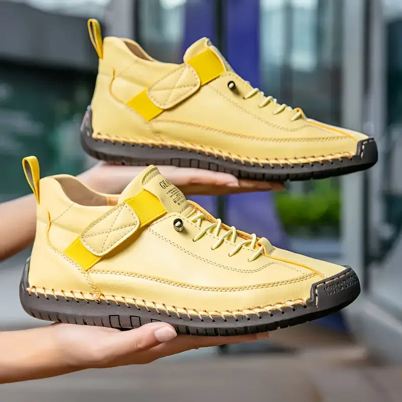 Alceste | Canvas-Sneakers mit Schnürung und Ziernähten für Damen