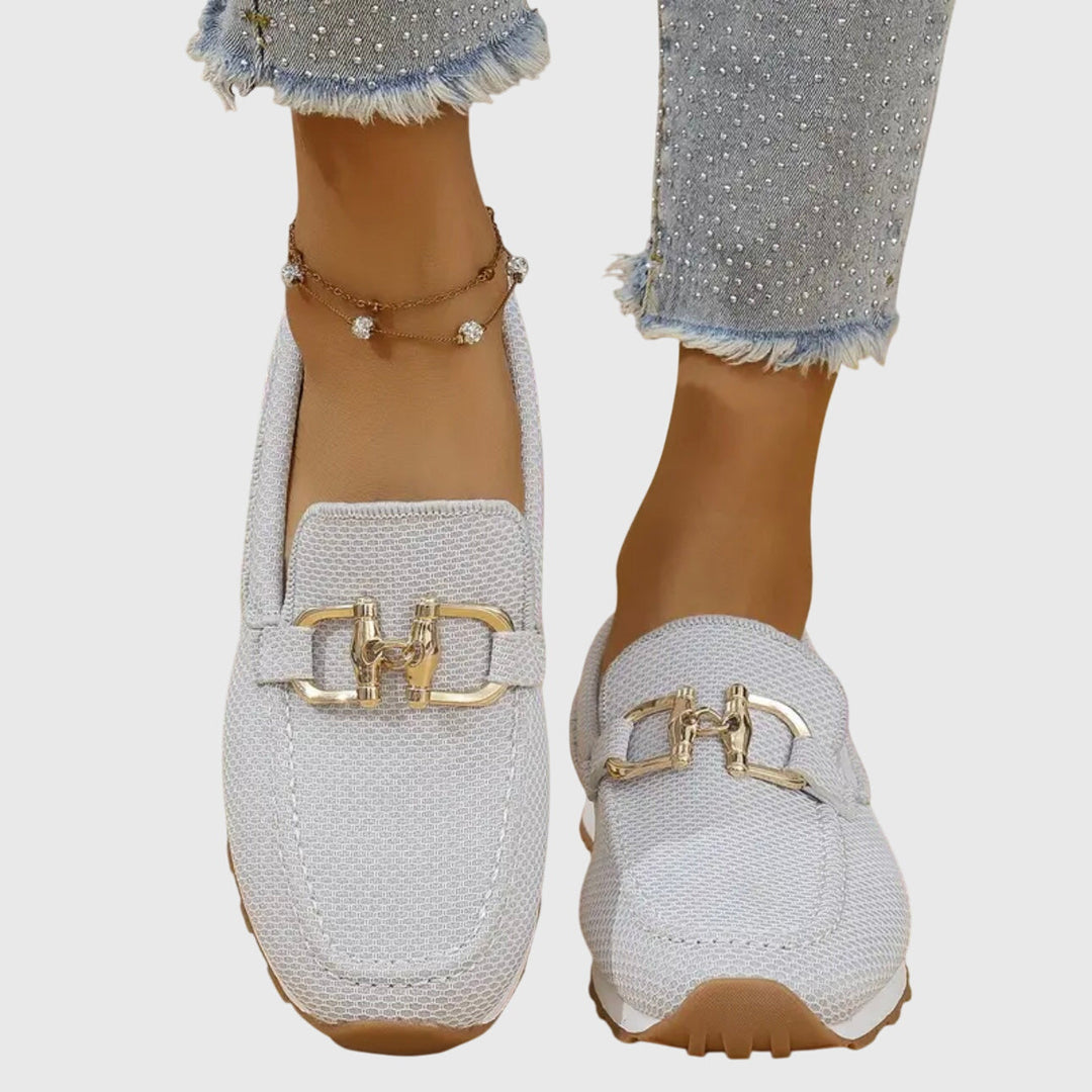 Agusta | Geflochtene Loafer mit Metalldetail und weisser Sohle für Damen