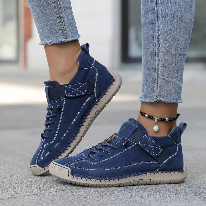 Alceste | Canvas-Sneakers mit Schnürung und Ziernähten für Damen