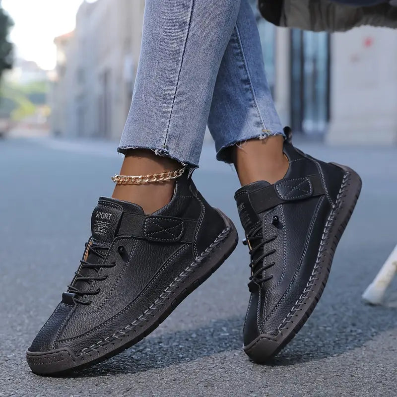 Alceste | Canvas-Sneakers mit Schnürung und Ziernähten für Damen