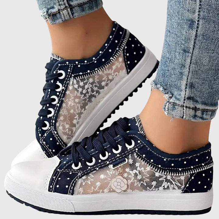 Elena | Plateau-Sneakers mit Schnürung und gepunktetem Stoff für Damen