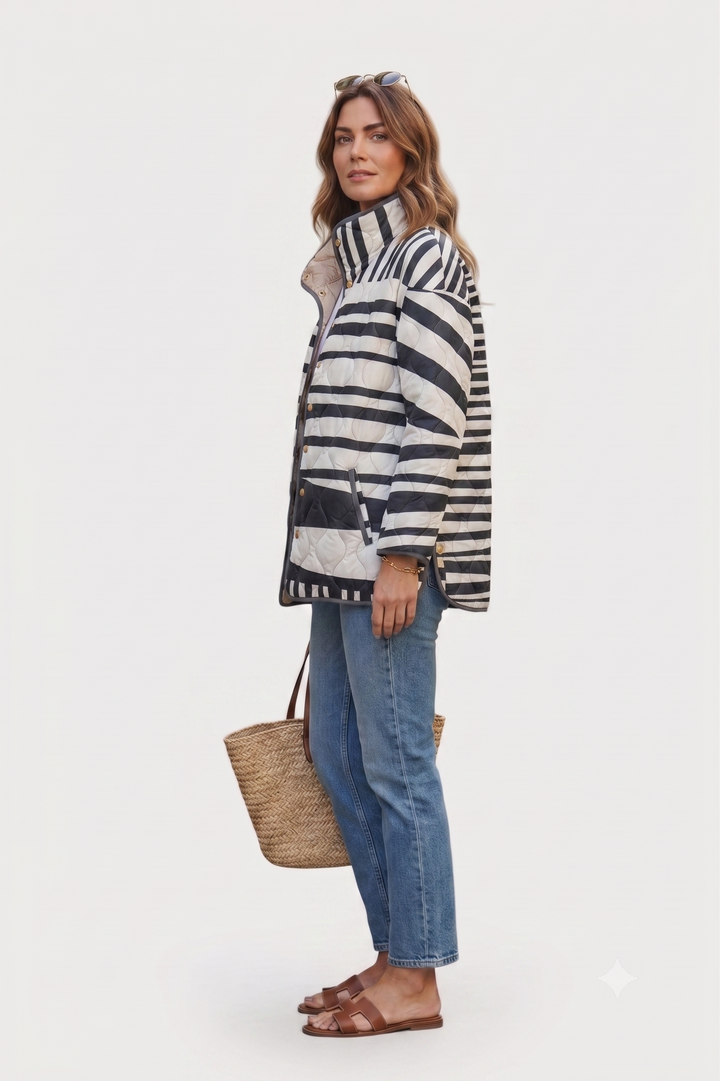 Olivia | Gestreifte Steppjacke mit Kapuze und Stehkragen für Damen