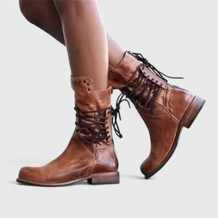 Bernadine | Kniehohe Schnürstiefel aus Leder mit Blockabsatz und Nieten für Damen