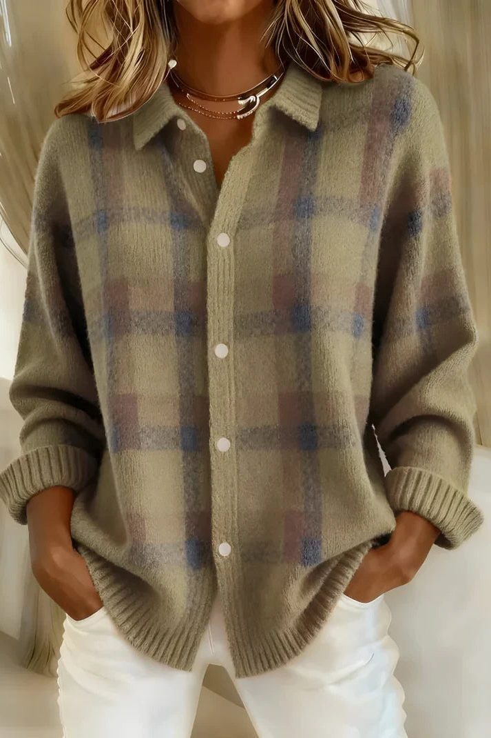 Brenna | Karierter Pullover mit Kragen und Knopfleiste für Damen