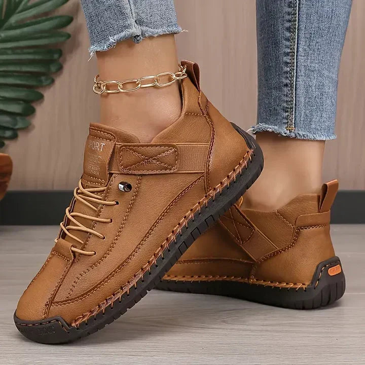 Alceste | Canvas-Sneakers mit Schnürung und Ziernähten für Damen