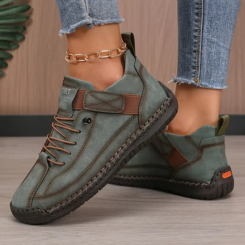 Alceste | Canvas-Sneakers mit Schnürung und Ziernähten für Damen