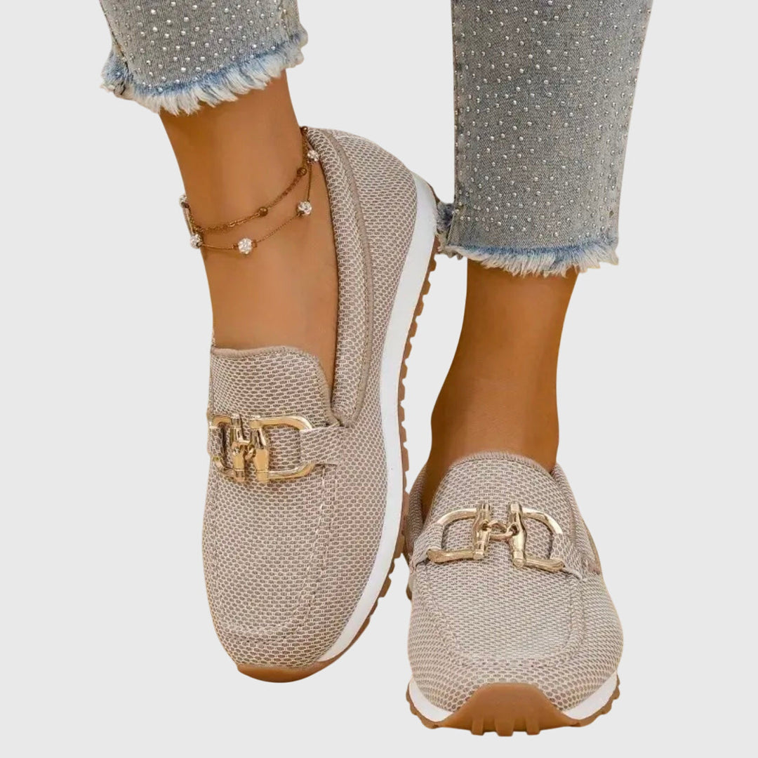 Agusta | Geflochtene Loafer mit Metalldetail und weisser Sohle für Damen