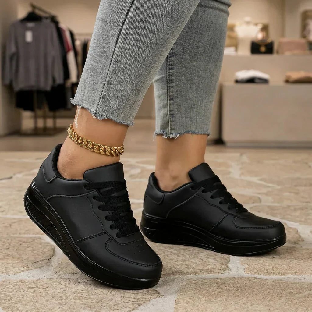 Galilea | Minimalistische Plateau-Sneakers mit Schnürung und glattem Obermaterial für Damen