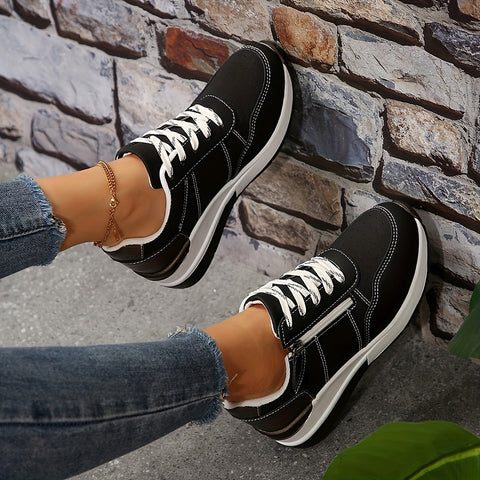 Ileana | Plateau-Sneakers mit Schnürung und farbiger Fersenlasche für Damen