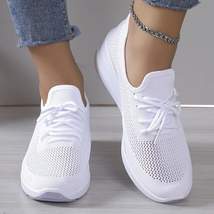 Lilac | Strick-Sneakers mit Schnürung und weisser Plateausohle für Damen