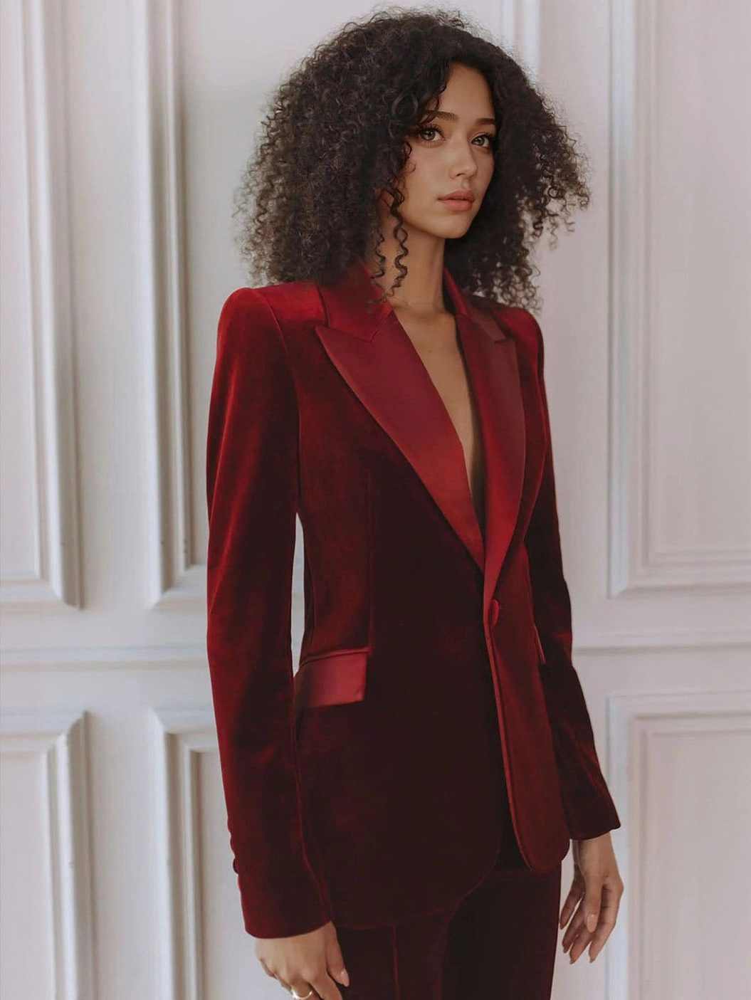 Madeleva | Samtanzug mit Blazer und Schlaghose für Damen