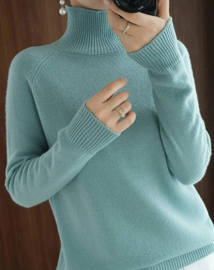 Sybille | Rippstrickpullover mit Rollkragen und Rippdetails für Damen