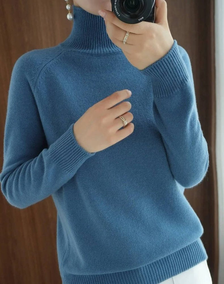 Sybille | Rippstrickpullover mit Rollkragen und Rippdetails für Damen