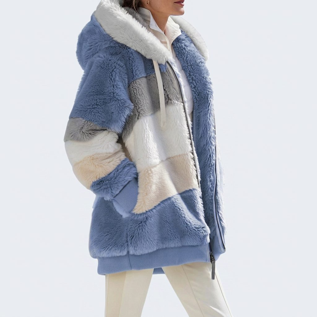 Vevina | Gefütterte Steppjacke mit Kapuze und Kunstfellbesatz für Damen